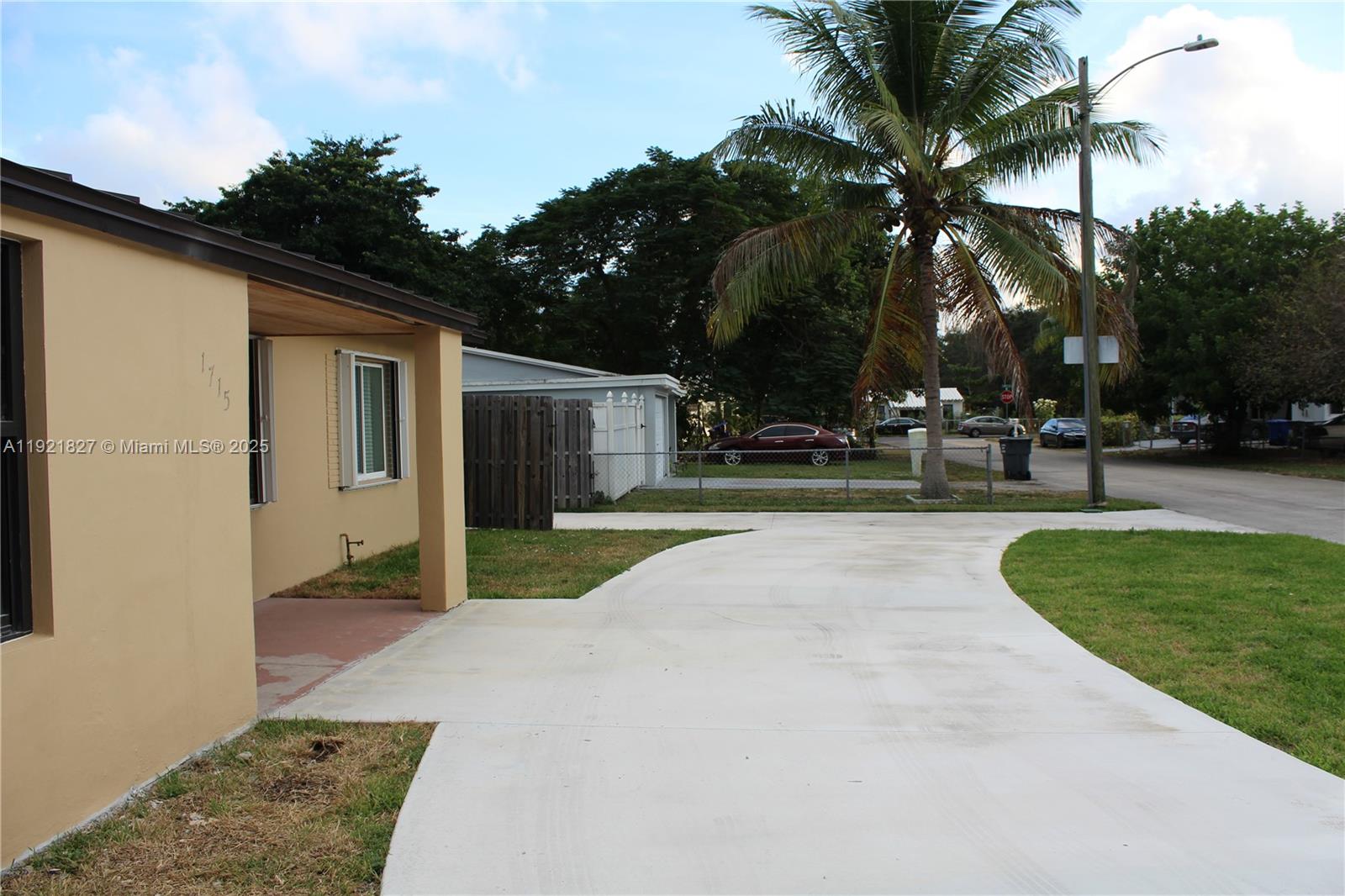 MIC-LIL ESTATES - Residential