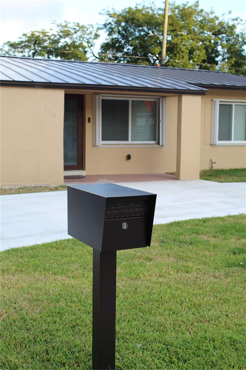 MIC-LIL ESTATES - Residential