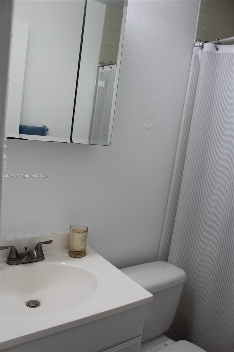 MIC-LIL ESTATES - Residential