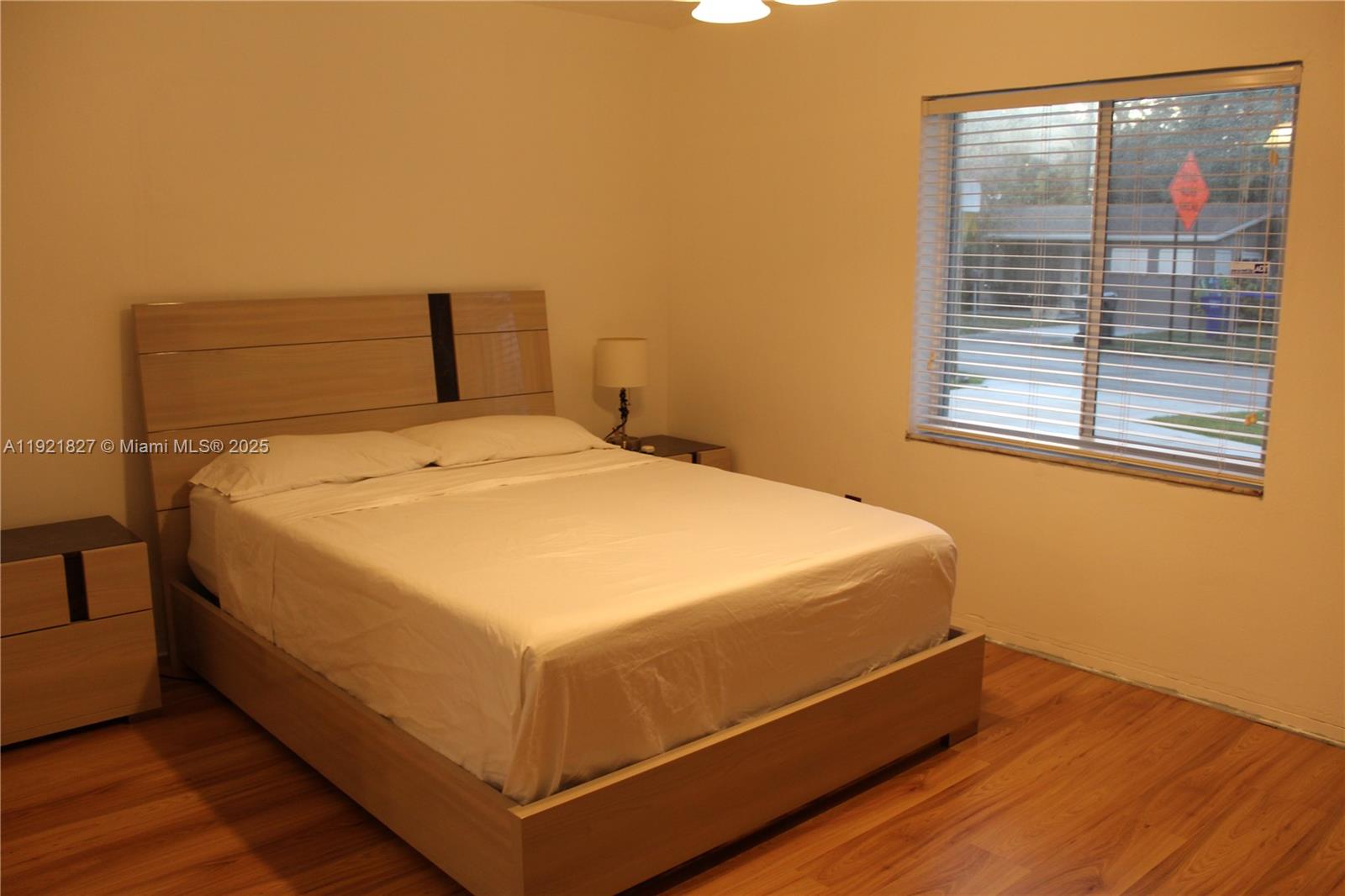 MIC-LIL ESTATES - Residential