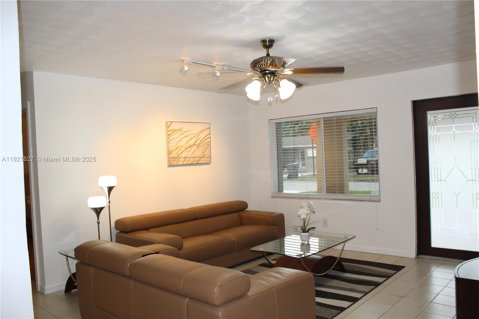 MIC-LIL ESTATES - Residential