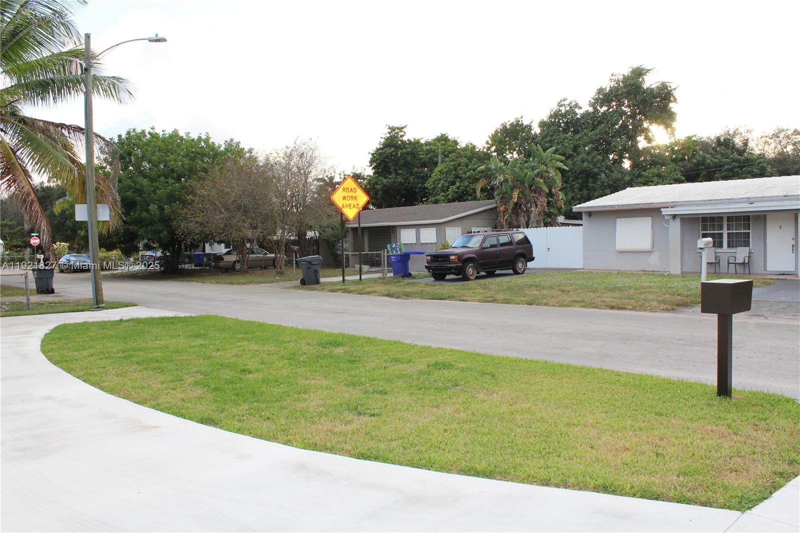 MIC-LIL ESTATES - Residential