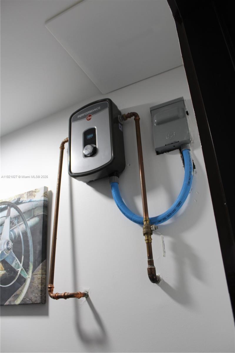 MIC-LIL ESTATES - Residential