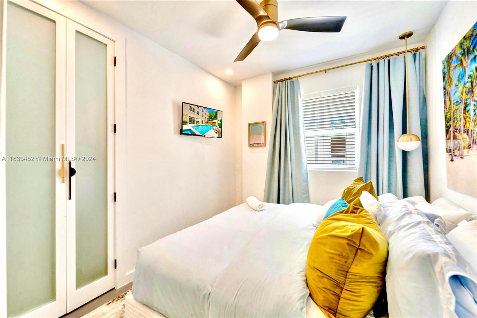 100 Collins Ave 216