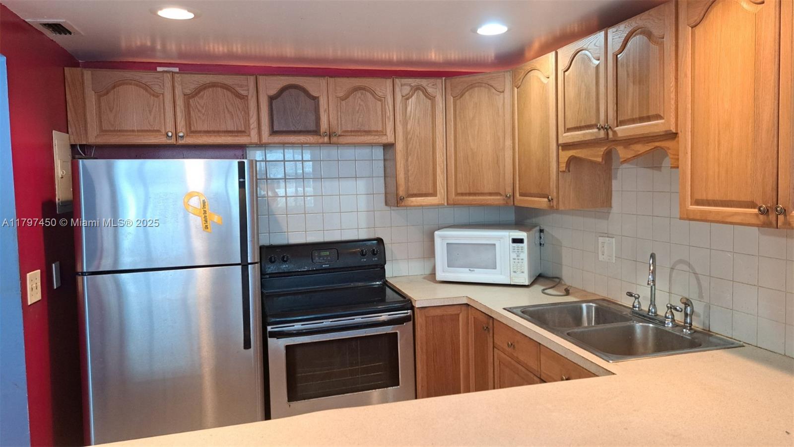 1801 S Ocean Dr 840