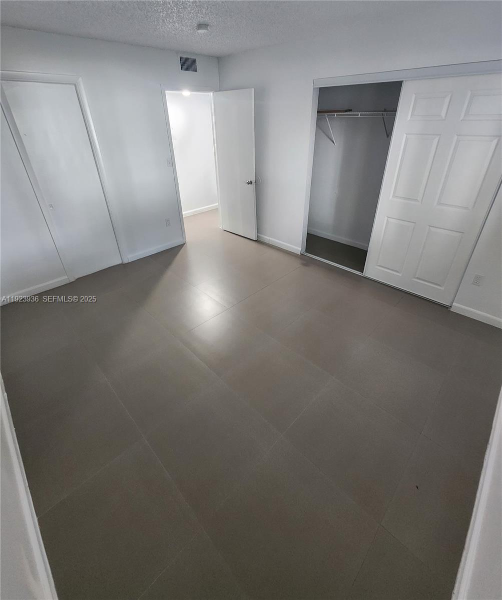 A A DOOLEY SUB - Residential Lease