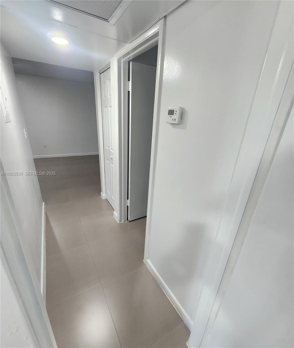 A A DOOLEY SUB - Residential Lease