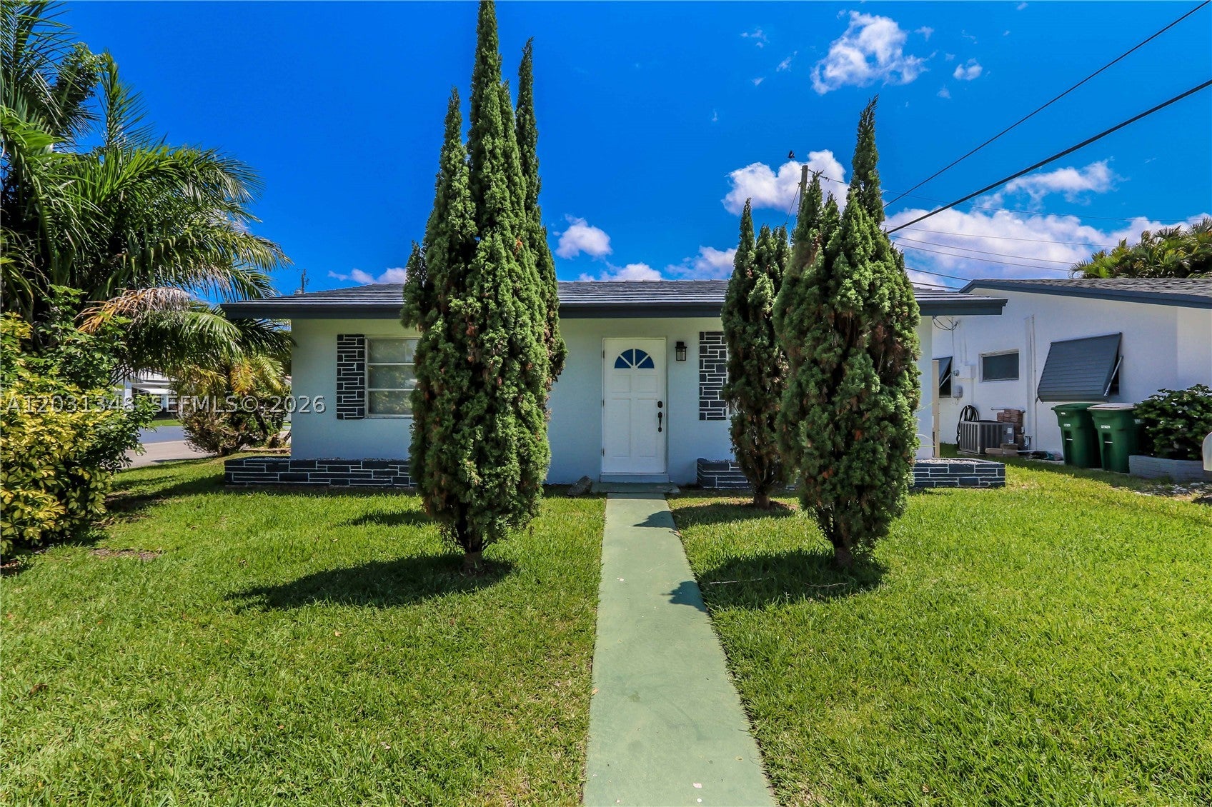 2700 NW 52nd Ct