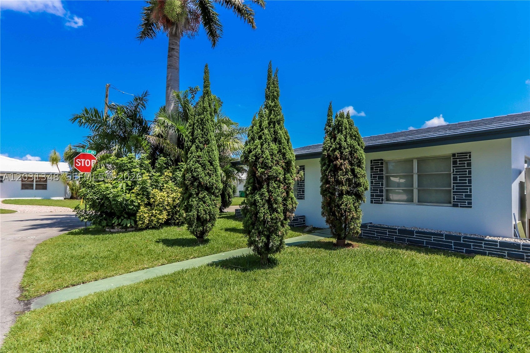 2700 NW 52nd Ct