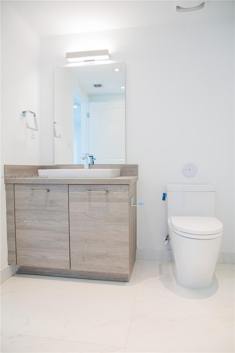400 SUNNY ISLES CONDO WES - Residential