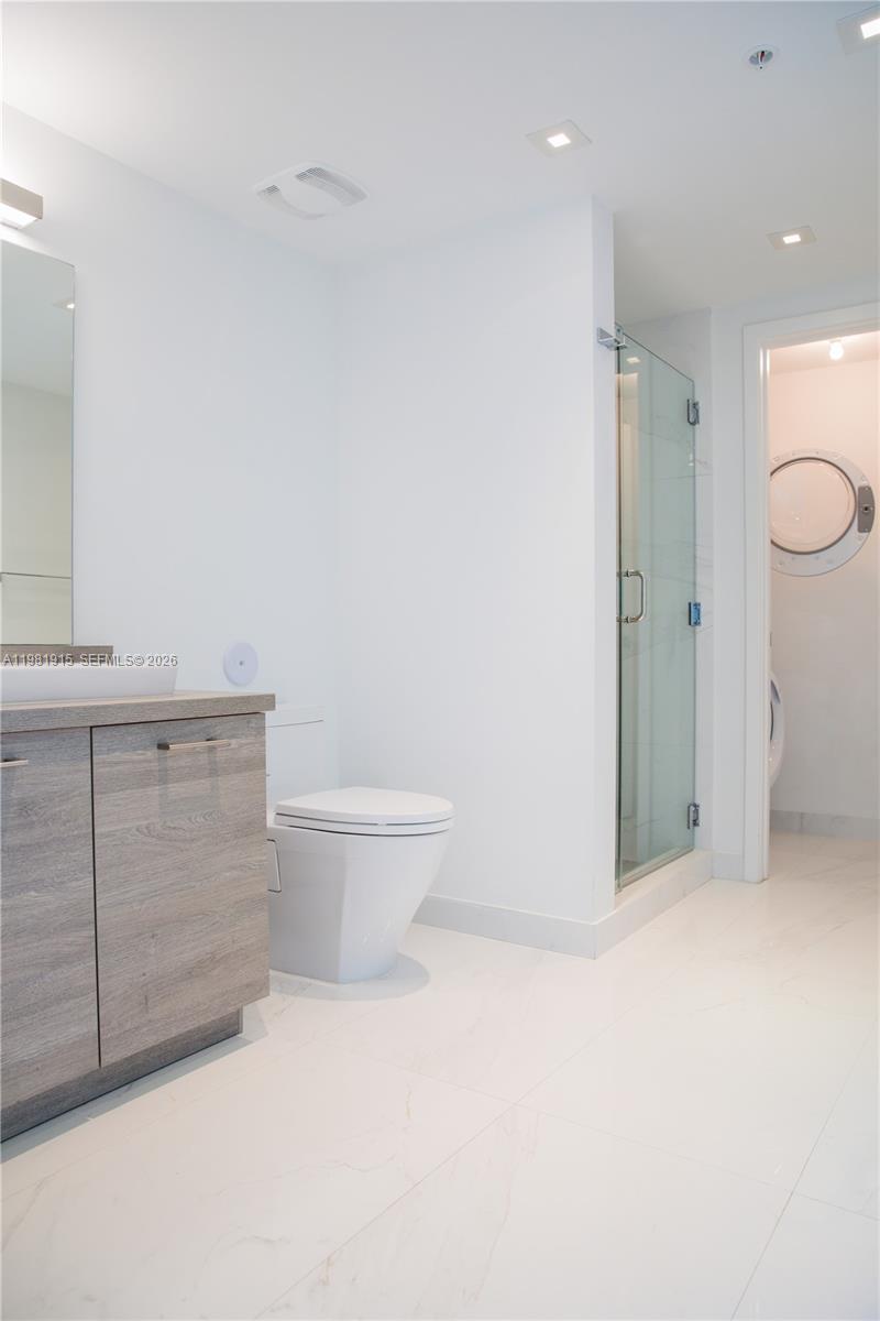 400 SUNNY ISLES CONDO WES - Residential
