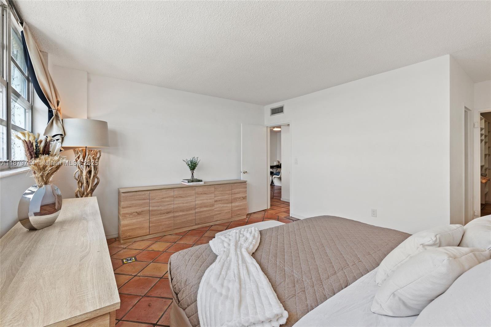 SOUTH BAY CLUB CONDO - Residential