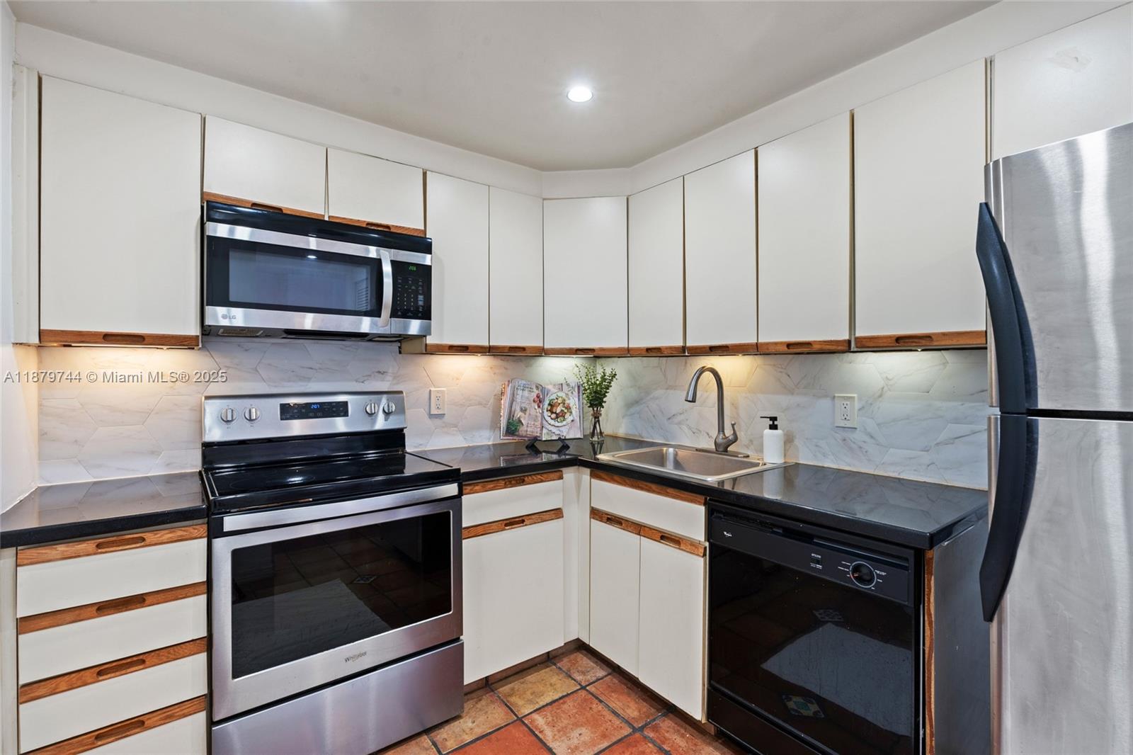 SOUTH BAY CLUB CONDO - Residential