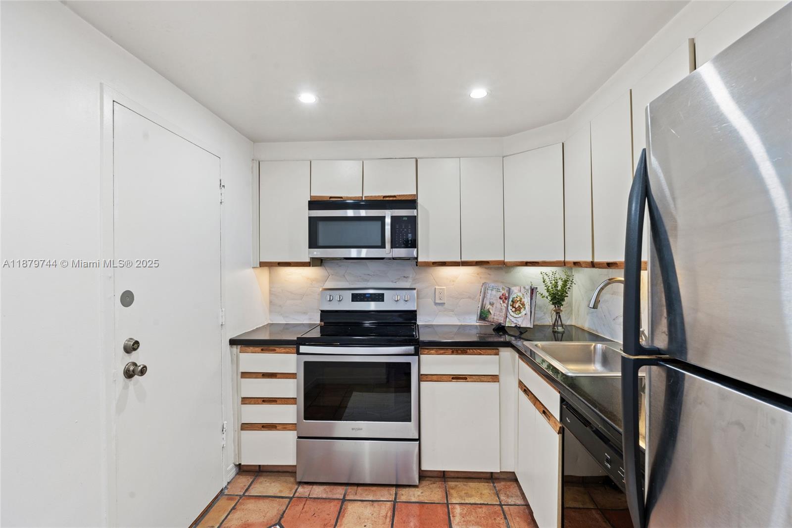 SOUTH BAY CLUB CONDO - Residential