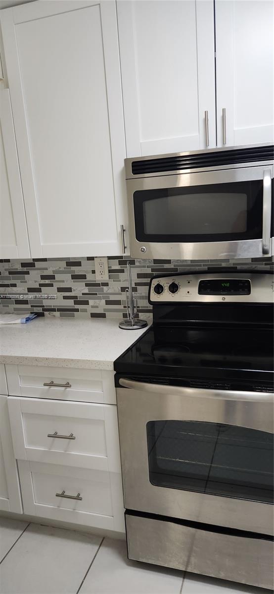 CORAL GATE WEST CONDO - Residential Lease