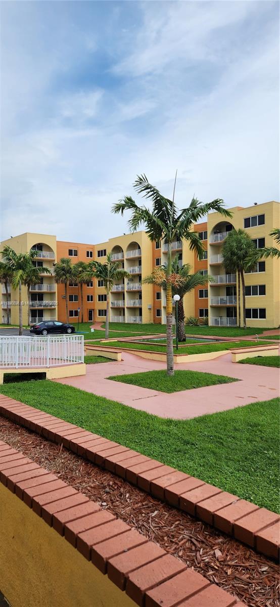 CORAL GATE WEST CONDO - Residential Lease