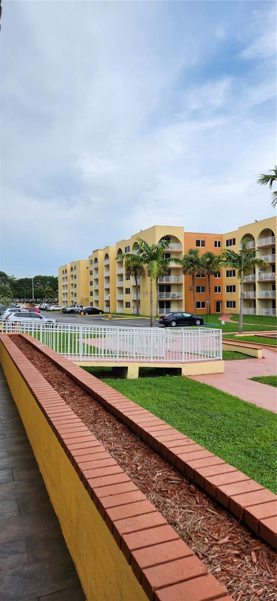 CORAL GATE WEST CONDO - Residential Lease