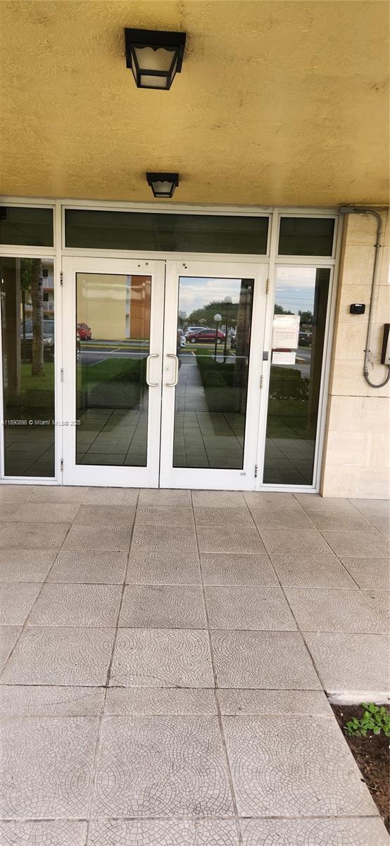 CORAL GATE WEST CONDO - Residential Lease