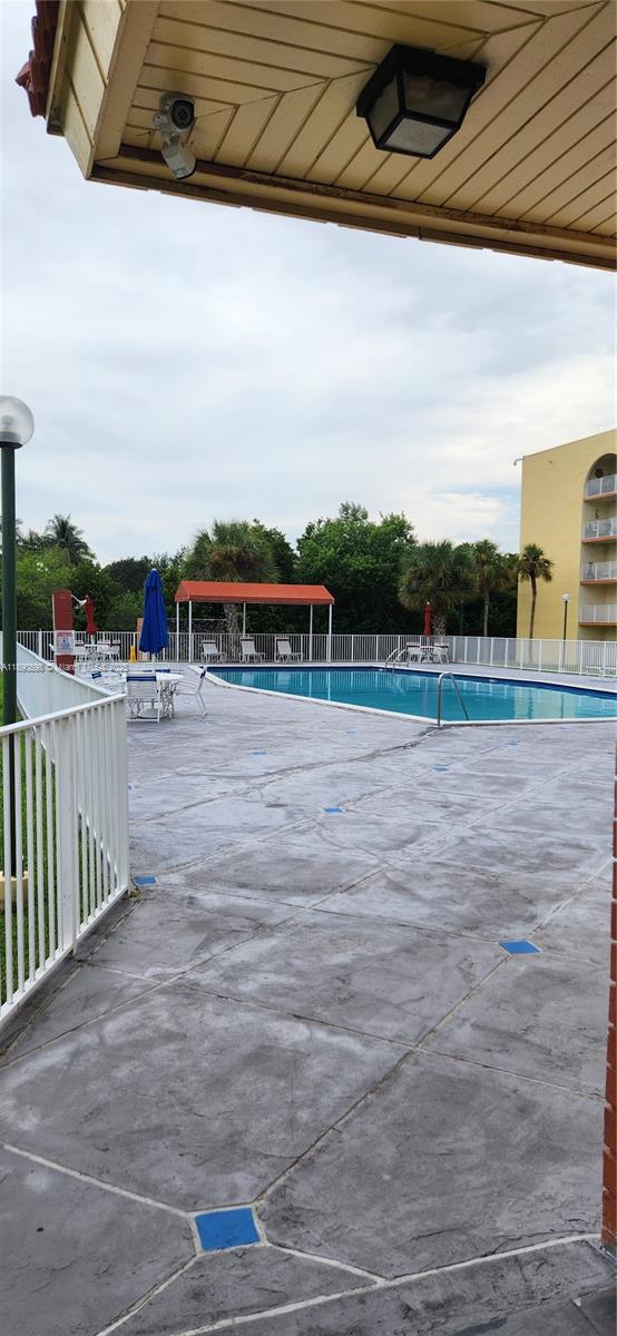 CORAL GATE WEST CONDO - Residential Lease