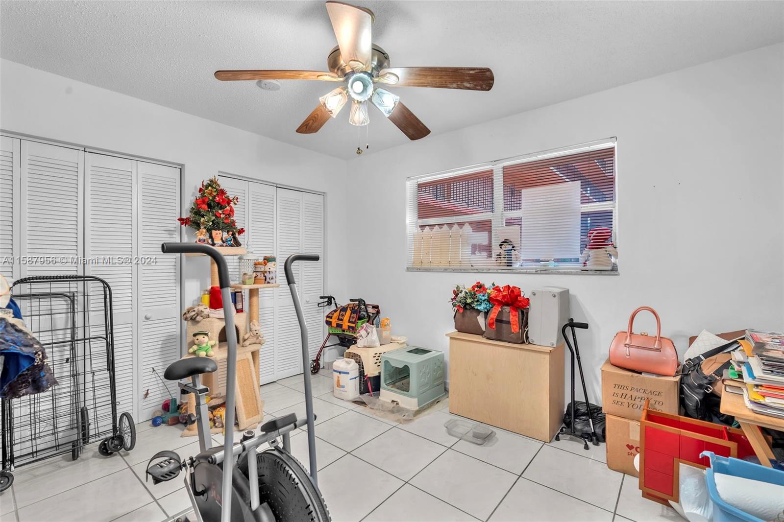 PALM-EAST GARDENS CONDO - Residential