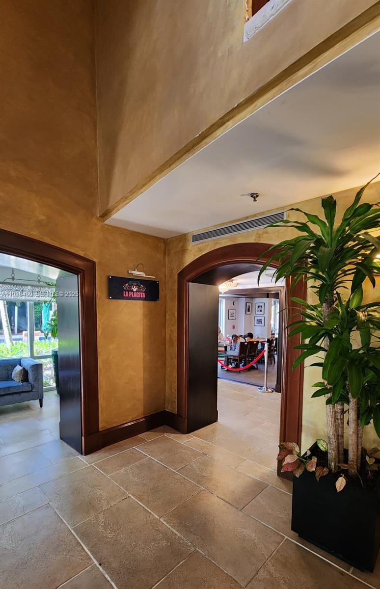 THE MUTINY CONDO - Residential