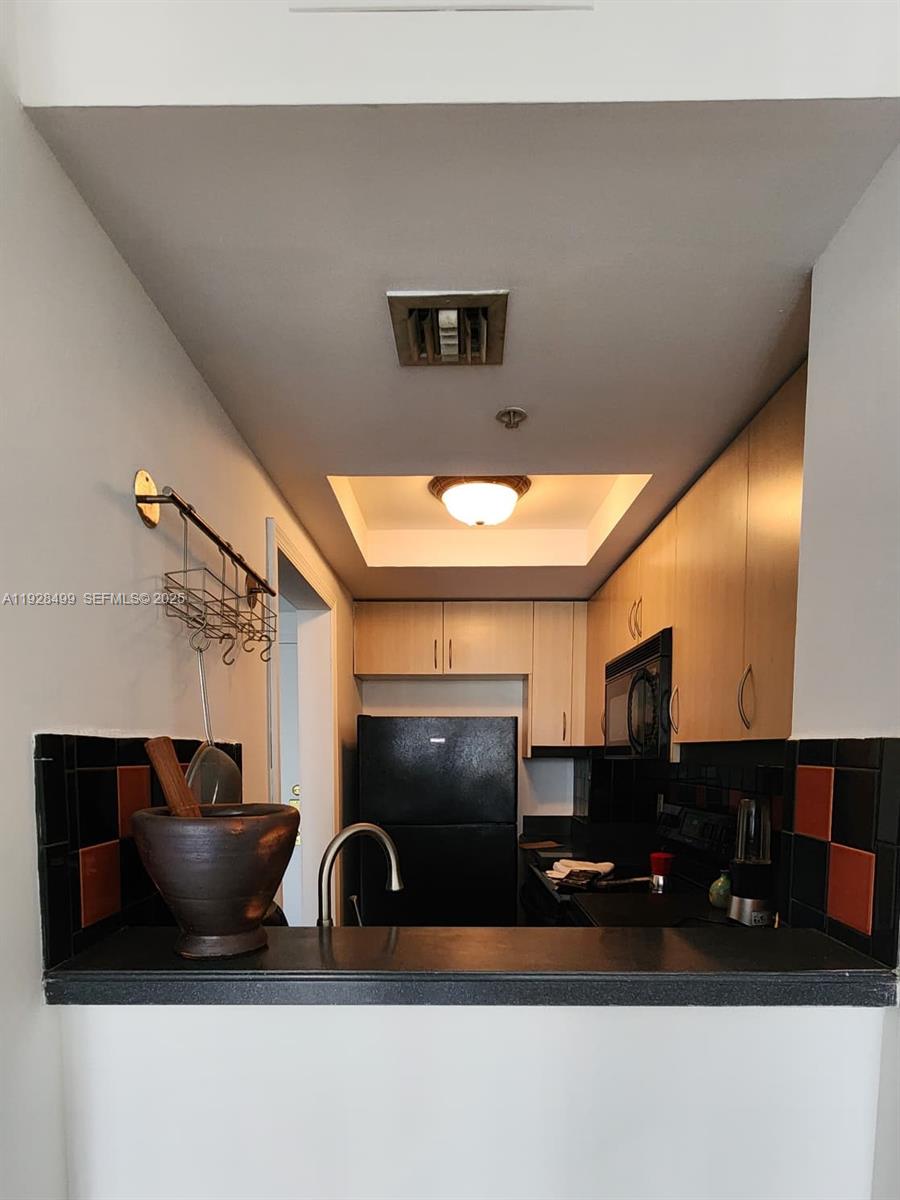 THE MUTINY CONDO - Residential