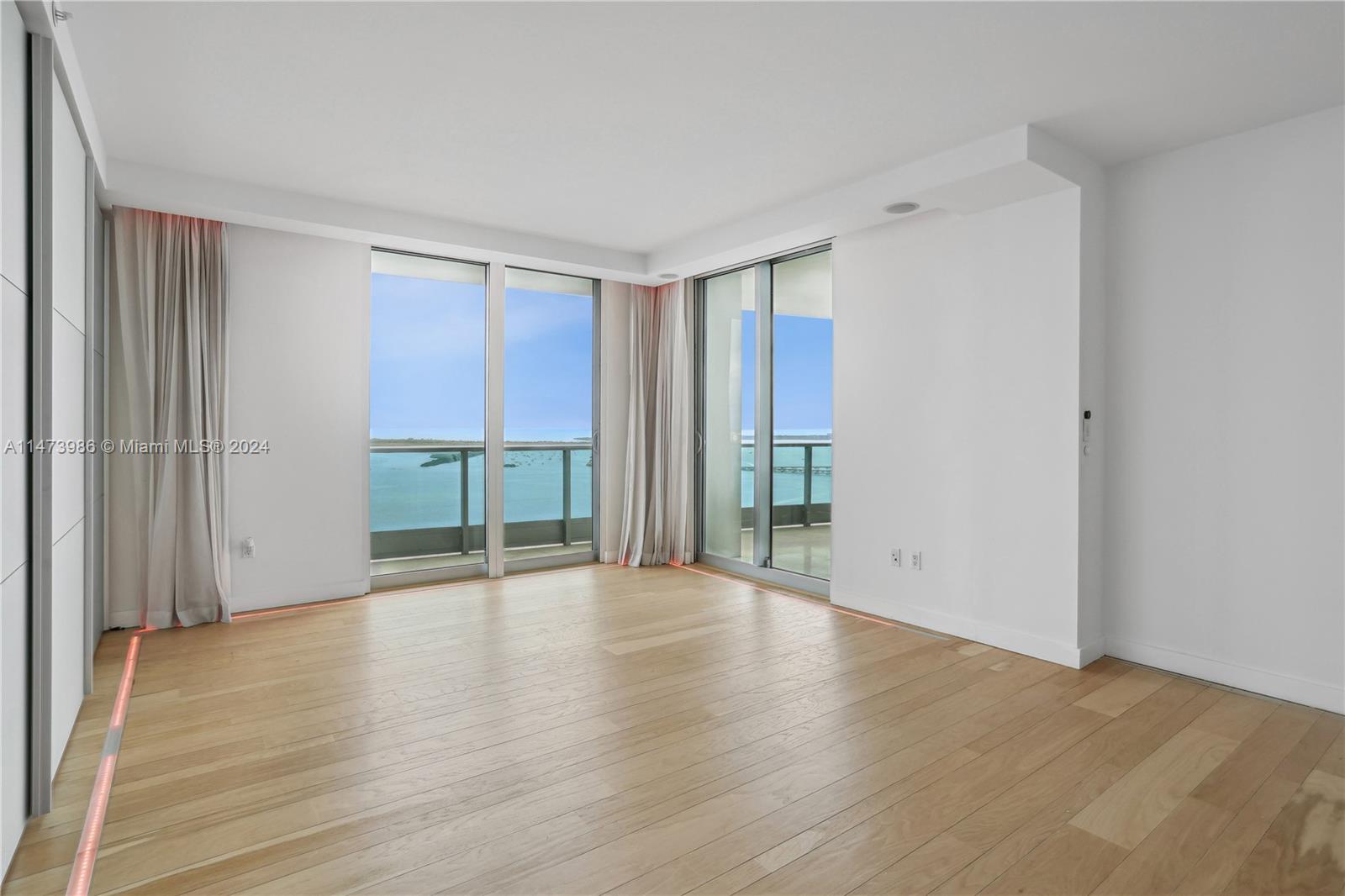 JADE RESIDENCES AT BRICKE - Residential