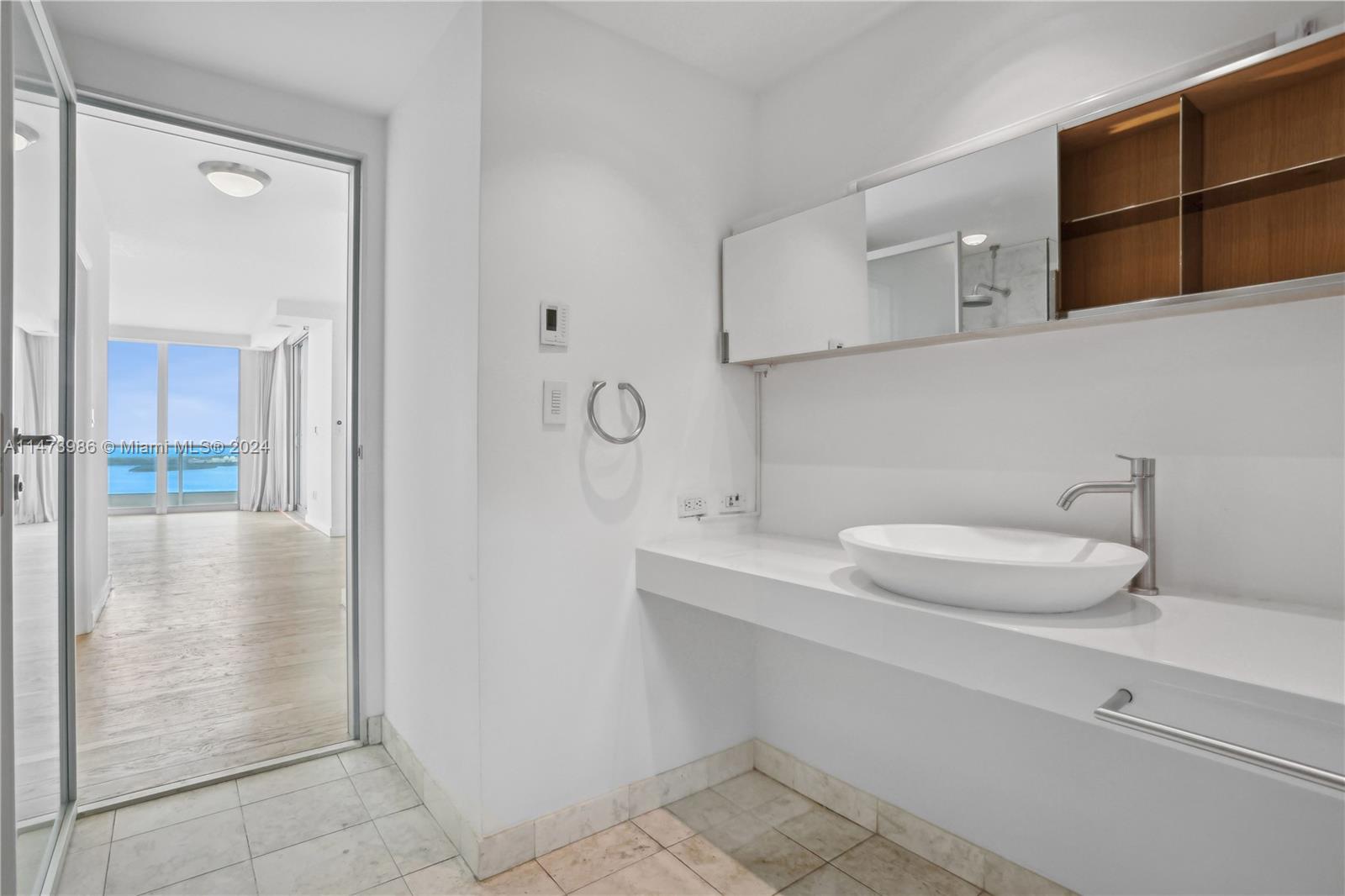 JADE RESIDENCES AT BRICKE - Residential