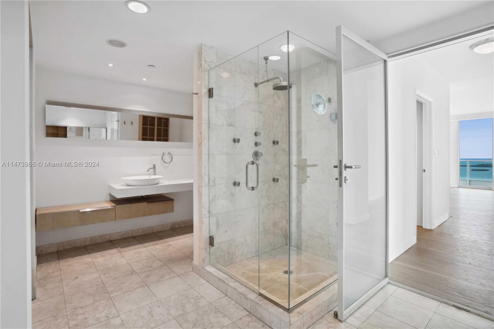 JADE RESIDENCES AT BRICKE - Residential