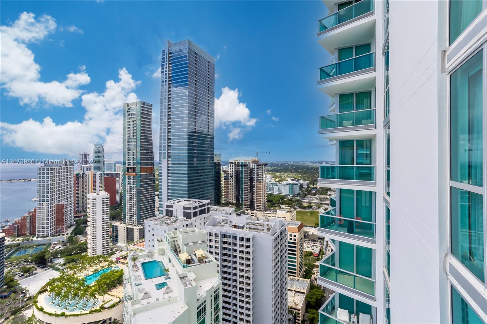 JADE RESIDENCES AT BRICKE - Residential