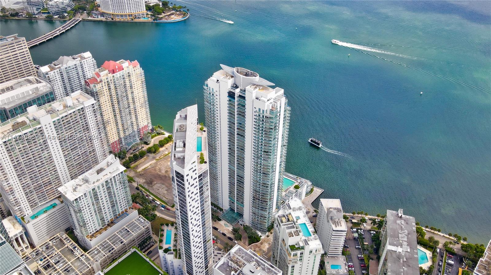 JADE RESIDENCES AT BRICKE - Residential