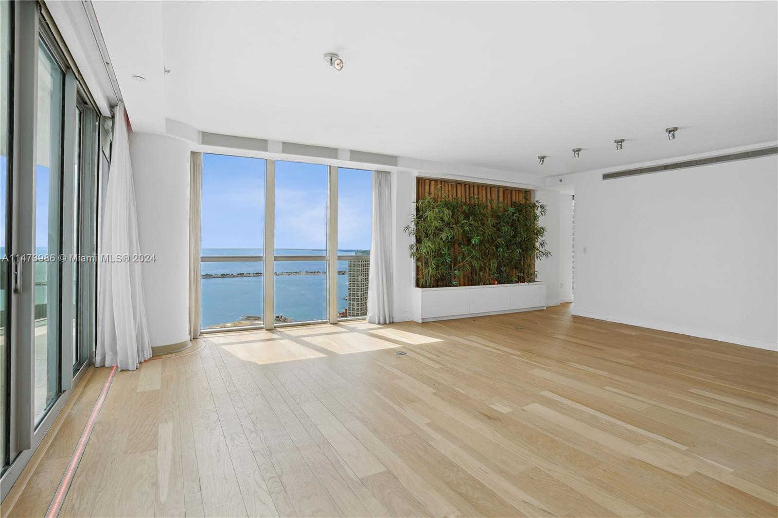 JADE RESIDENCES AT BRICKE - Residential