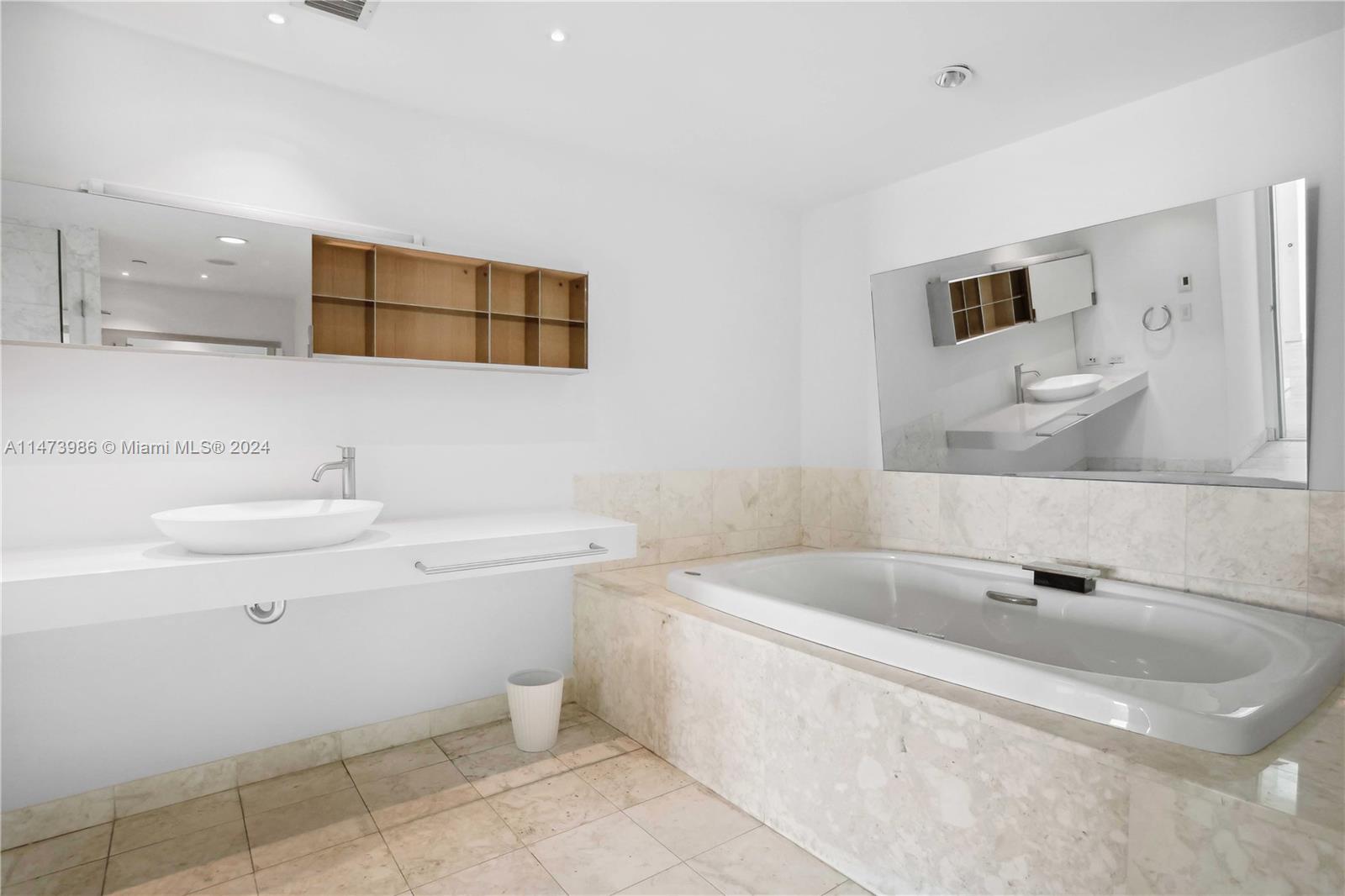 JADE RESIDENCES AT BRICKE - Residential