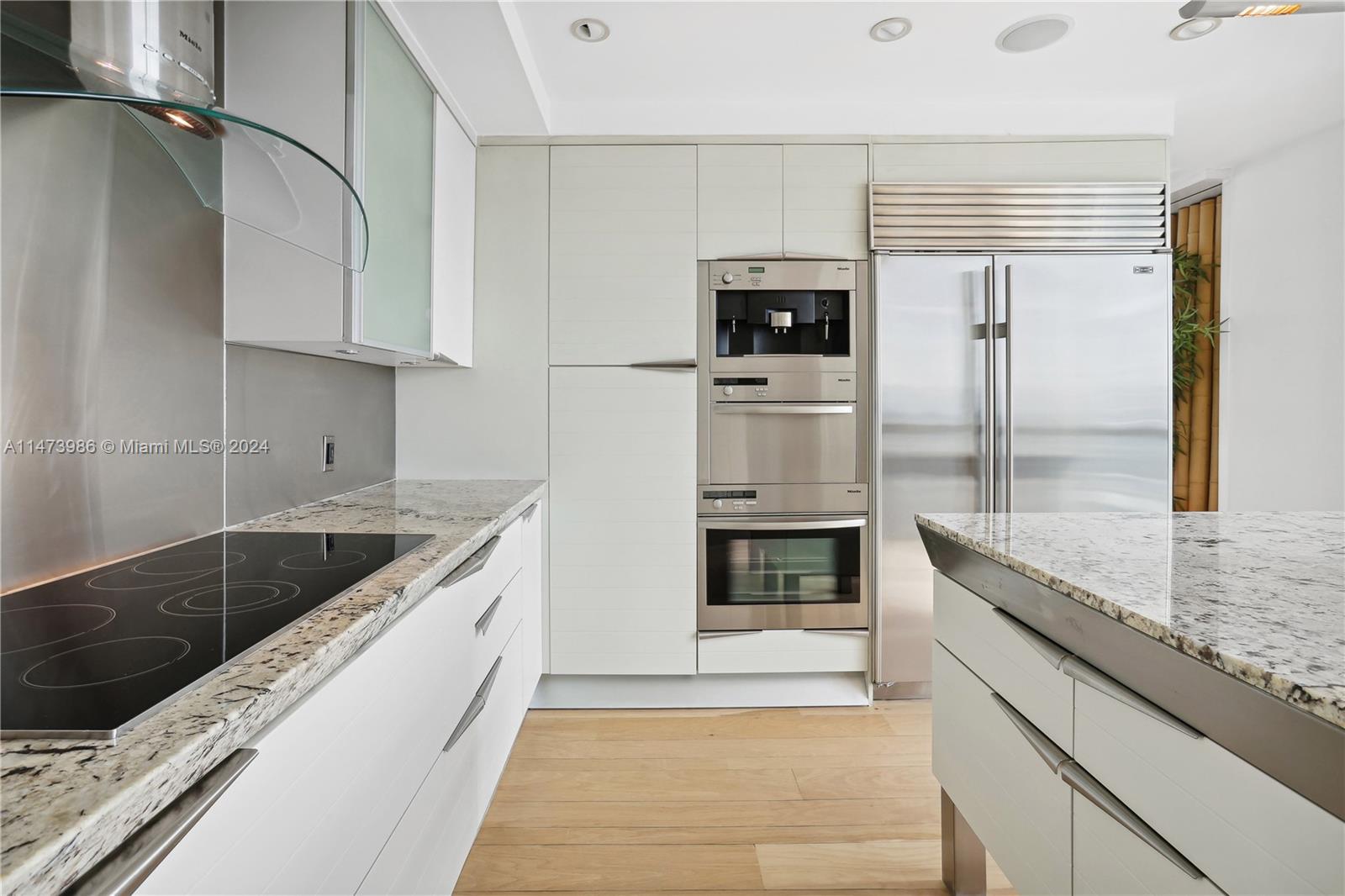 JADE RESIDENCES AT BRICKE - Residential