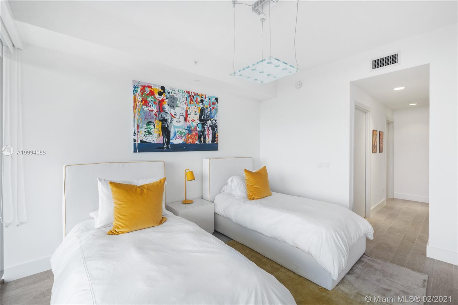 OCEANA KEY BISCAYNE CONDO - Residential