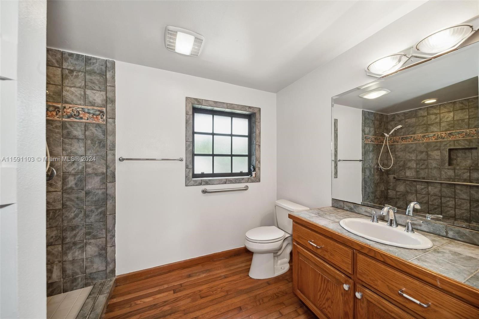 REDLAND CITRUS ORCHARDS S - Land