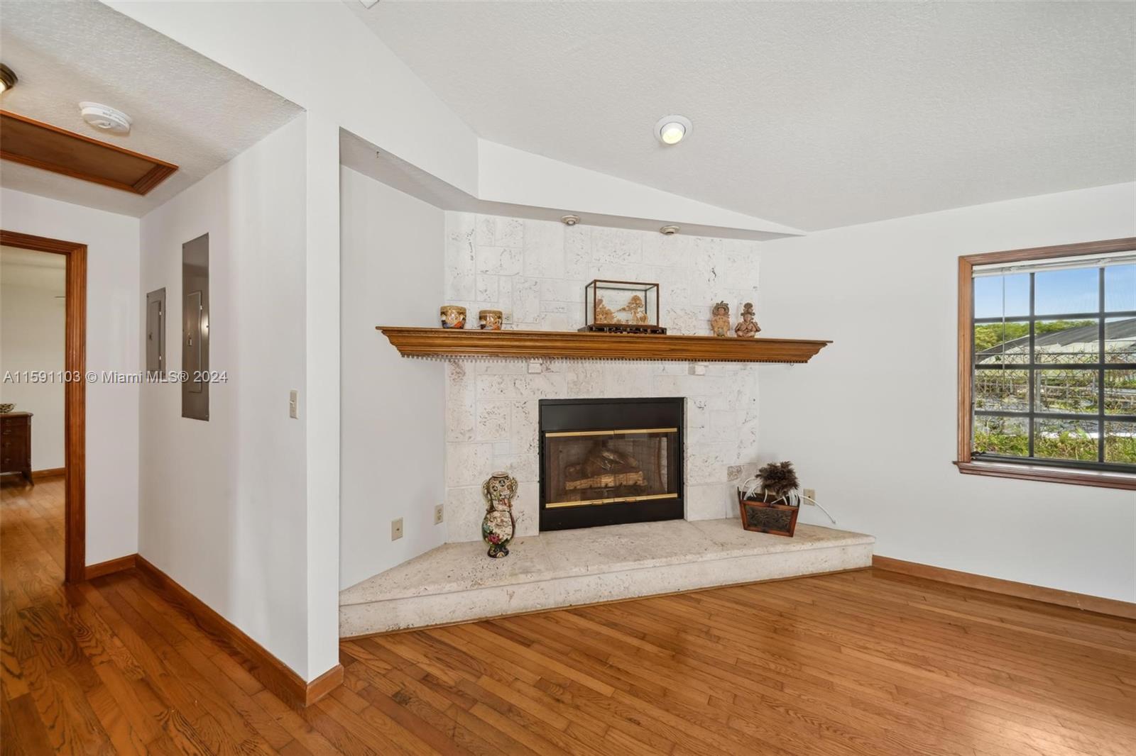 REDLAND CITRUS ORCHARDS S - Land