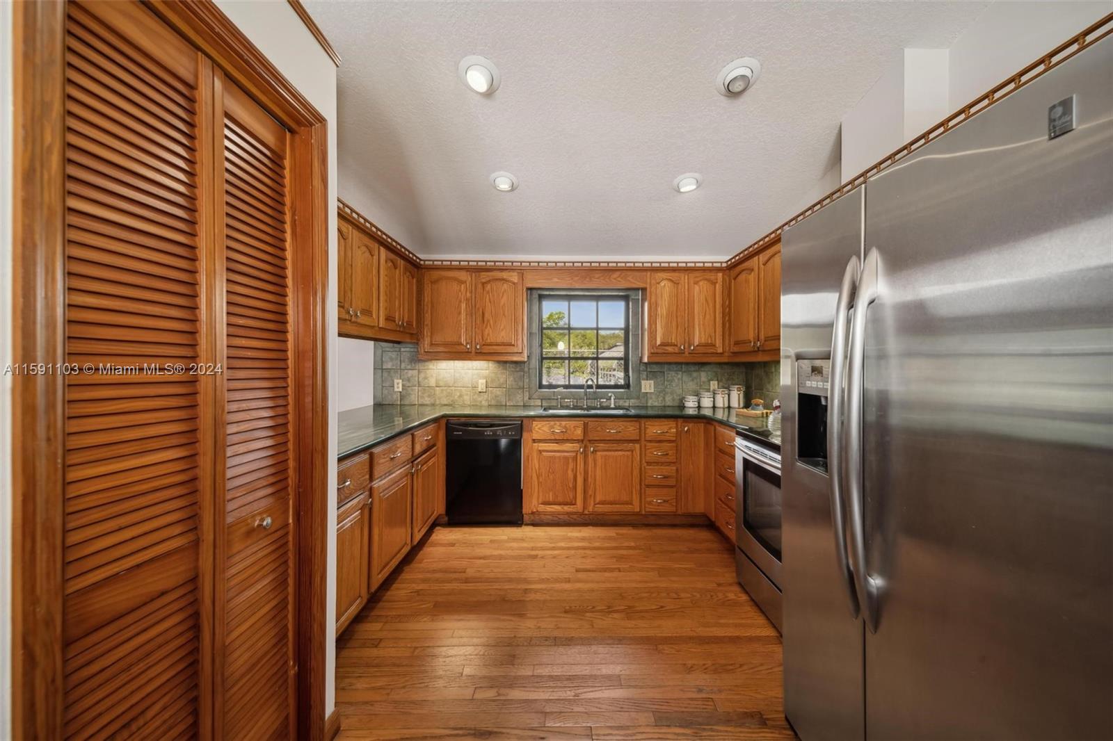 REDLAND CITRUS ORCHARDS S - Land