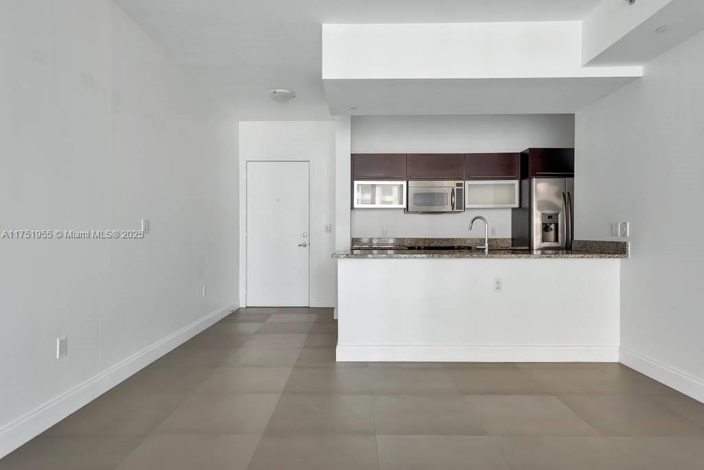 THE PLAZA 901 BRICKELL - Residential