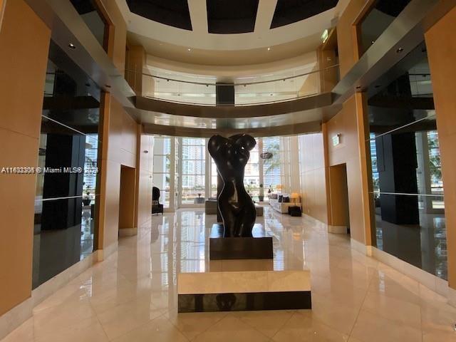 CARBONELL CONDO - Residential