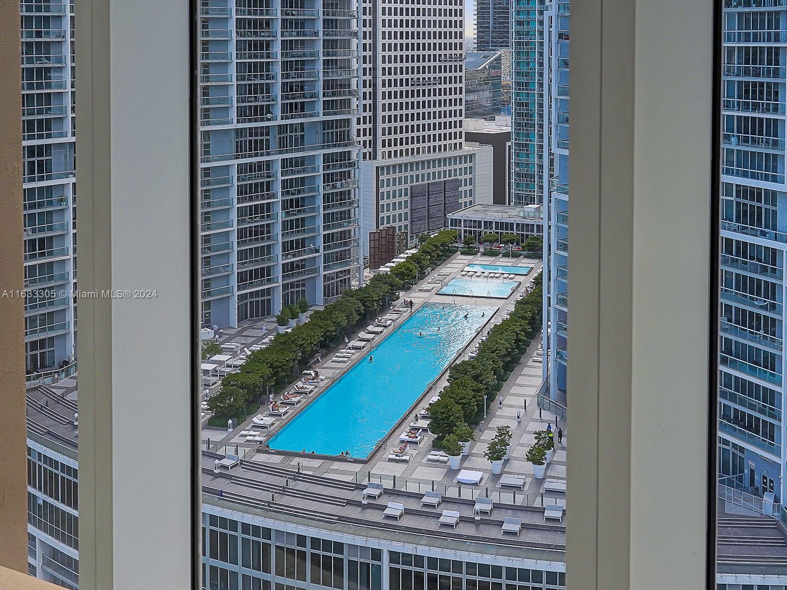 CARBONELL CONDO - Residential