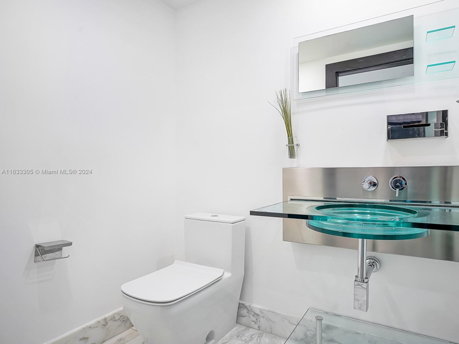 CARBONELL CONDO - Residential