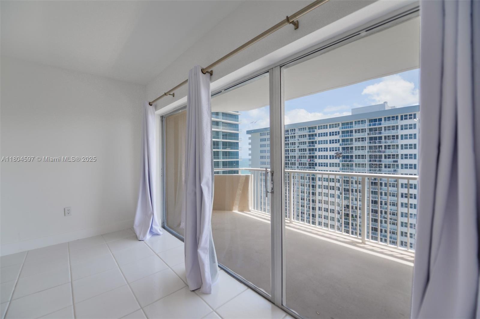 HEMISPHERES CONDO - Residential Lease