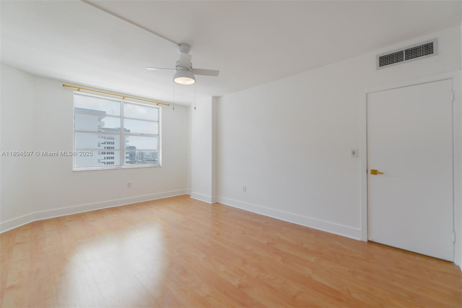 HEMISPHERES CONDO - Residential Lease