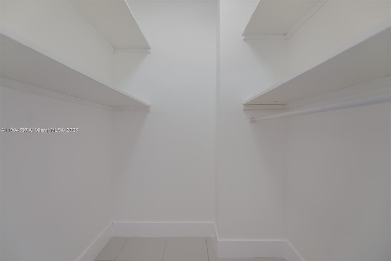 HEMISPHERES CONDO - Residential Lease