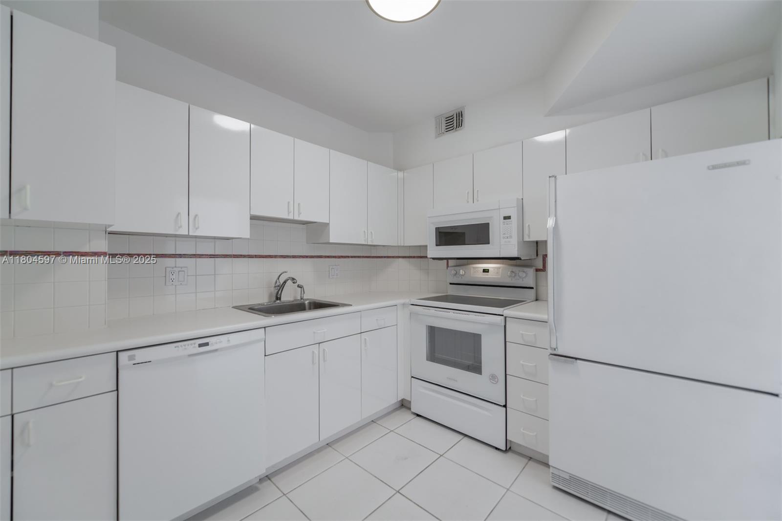 HEMISPHERES CONDO - Residential Lease