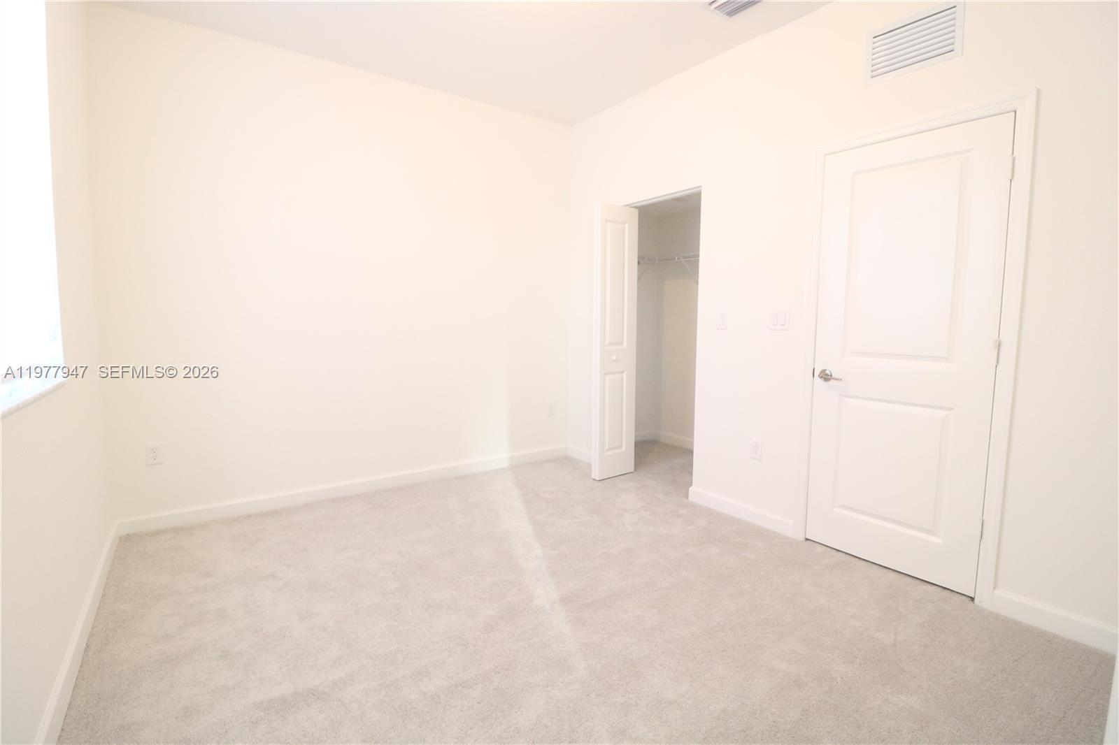 PARADISE PINES - Residential