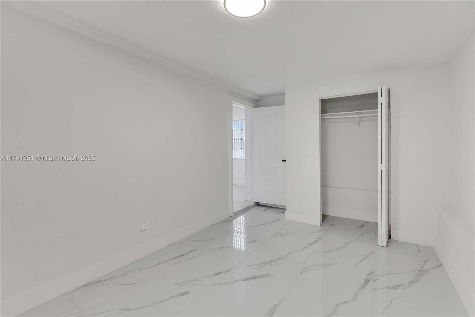 CARL BYOIR - Residential Lease