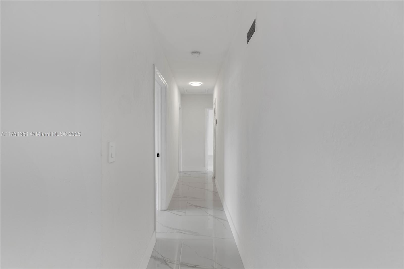 CARL BYOIR - Residential Lease