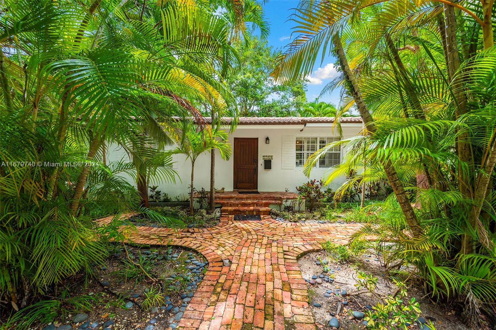 Rental Property at 2560 Inagua Ave, Miami, Broward County, Florida - Bedrooms: 3 
Bathrooms: 3  - $12,000 MO.
